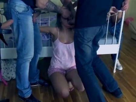 Нежданчик 18+ - жесткое порево ганг банг с восемнадцатилетней Нежданчик 18+ - жесткое порево ганг банг с восемнадцатилетней